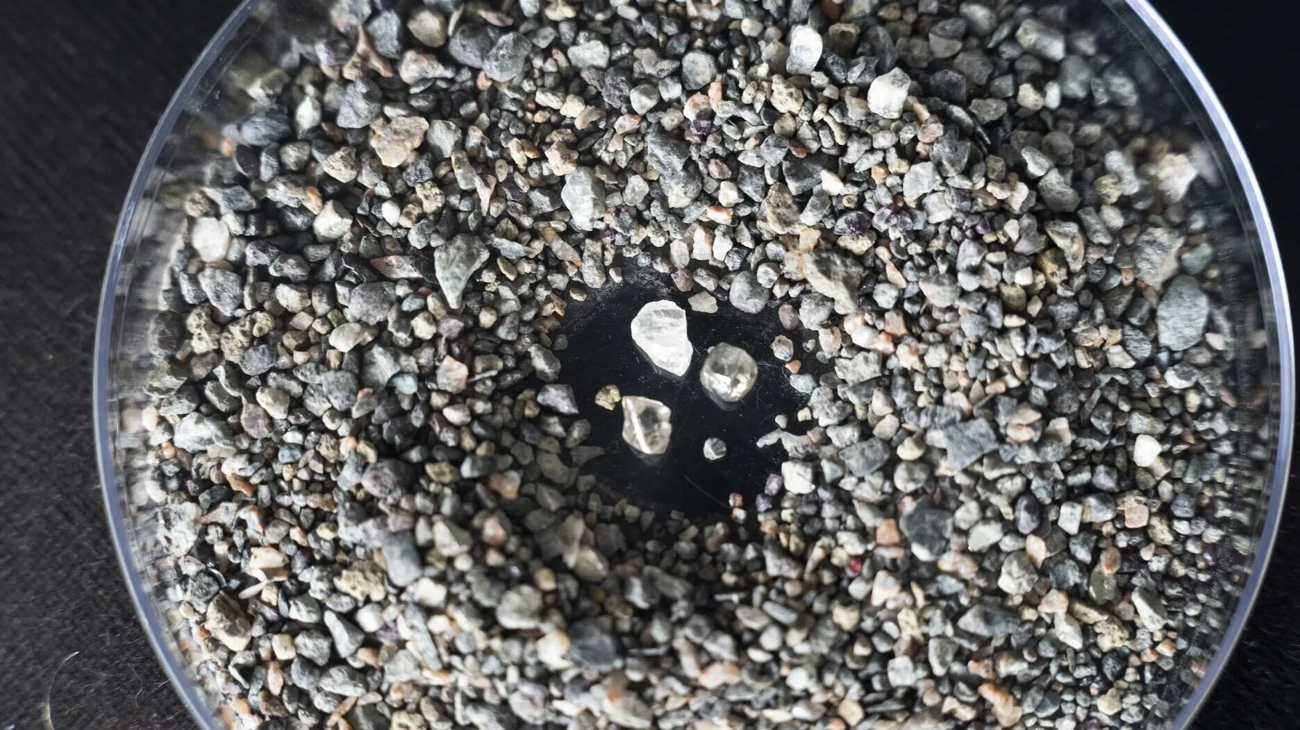 Anglo American продает De Beers: детали и сроки