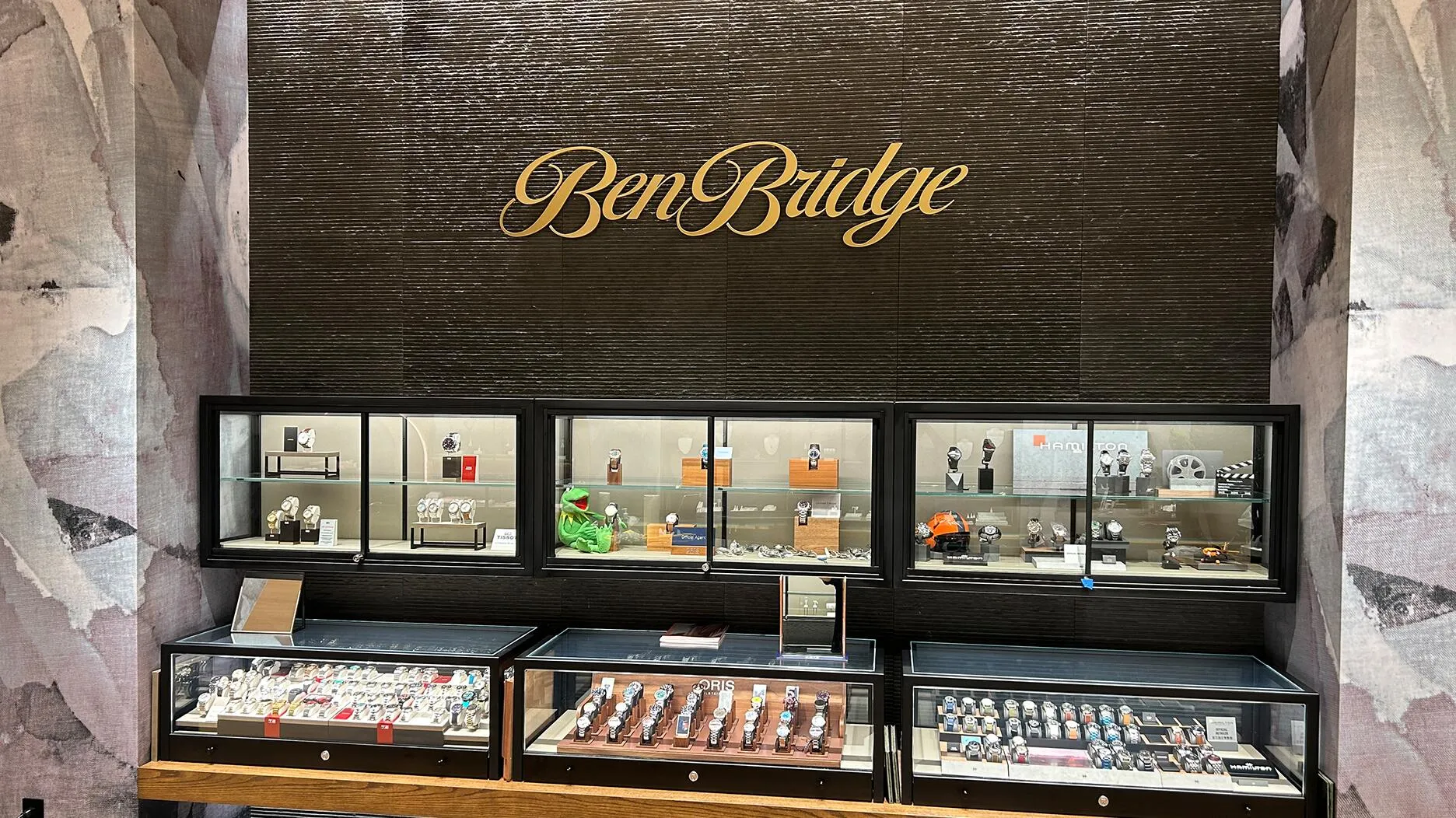 Ben Bridge Jeweler: Открытие нового бутика в Гонол...