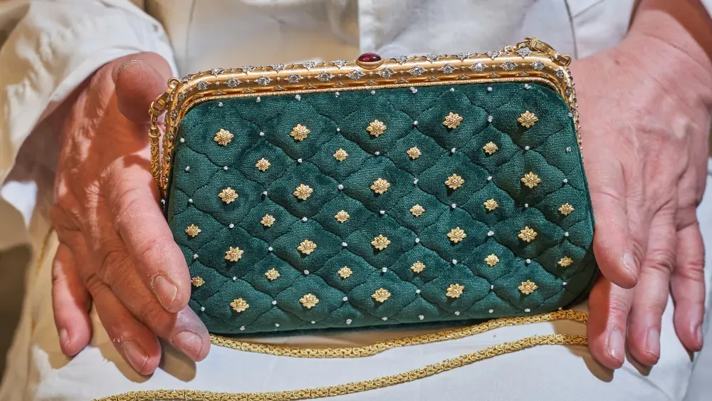 Buccellati представляет роскошные вечерние сумки с драгоценностями