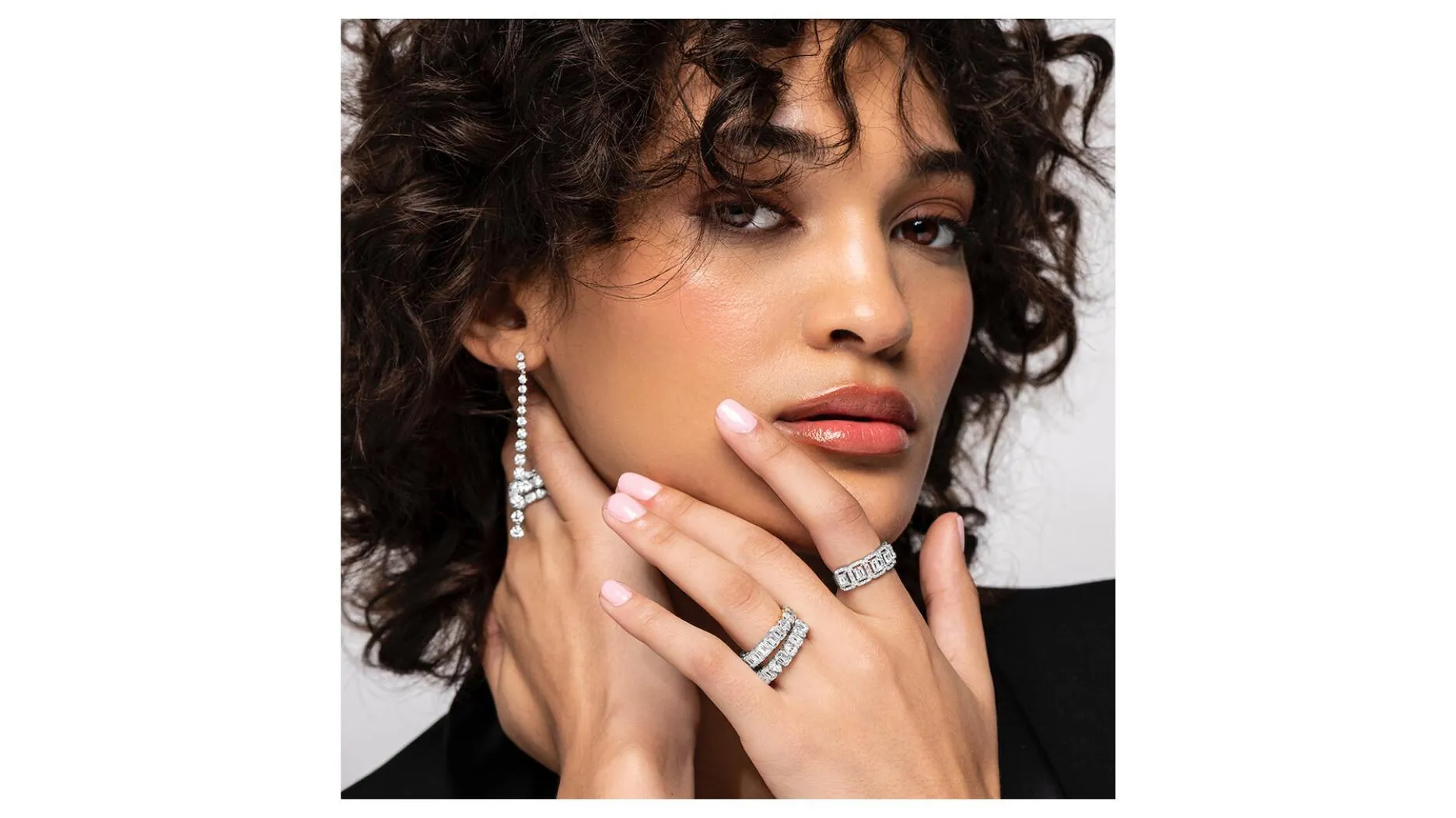 Charles & Colvard продает активы: V...