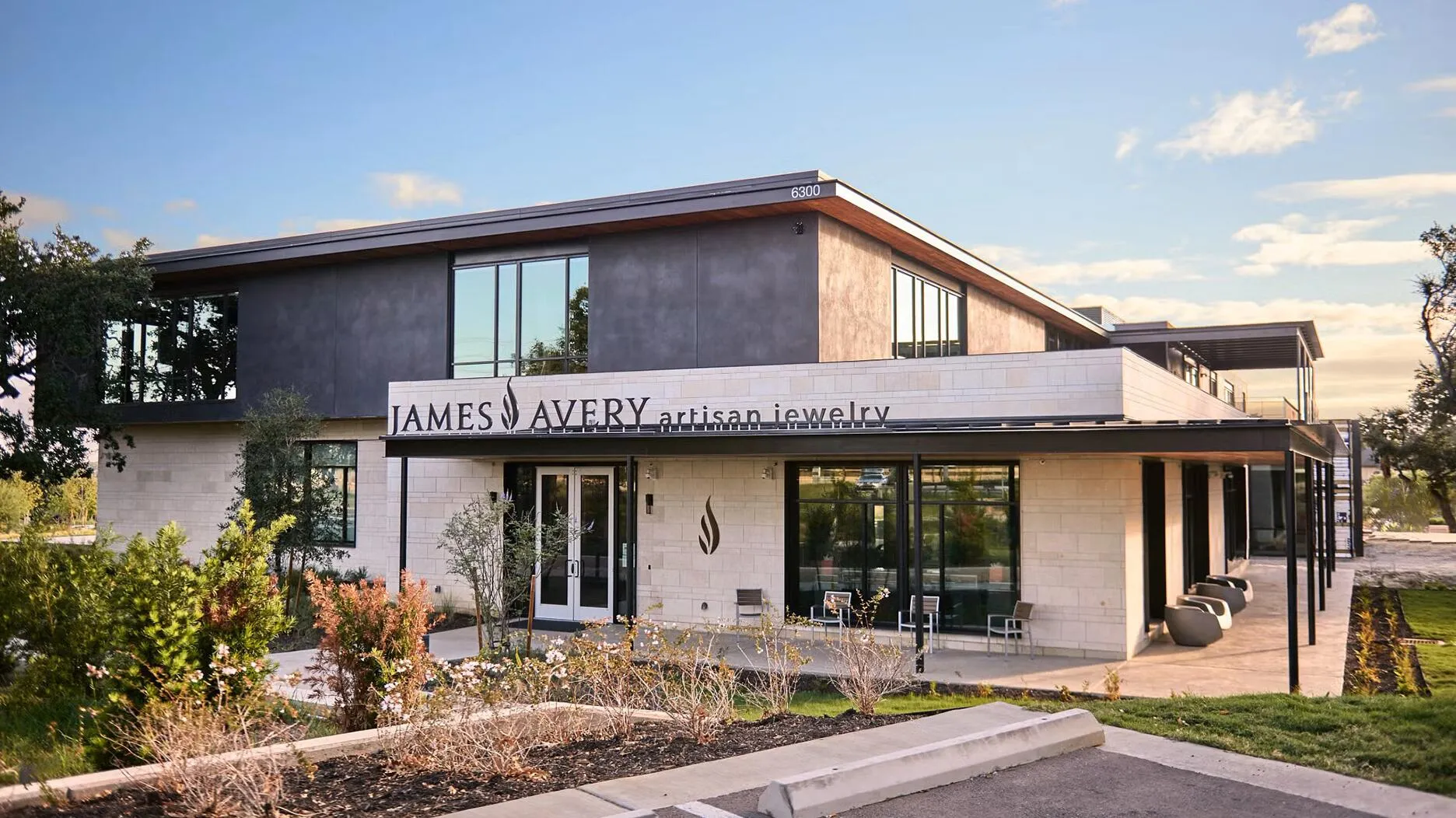 James Avery расширяет сеть магазинов в Теннесси и Аризону