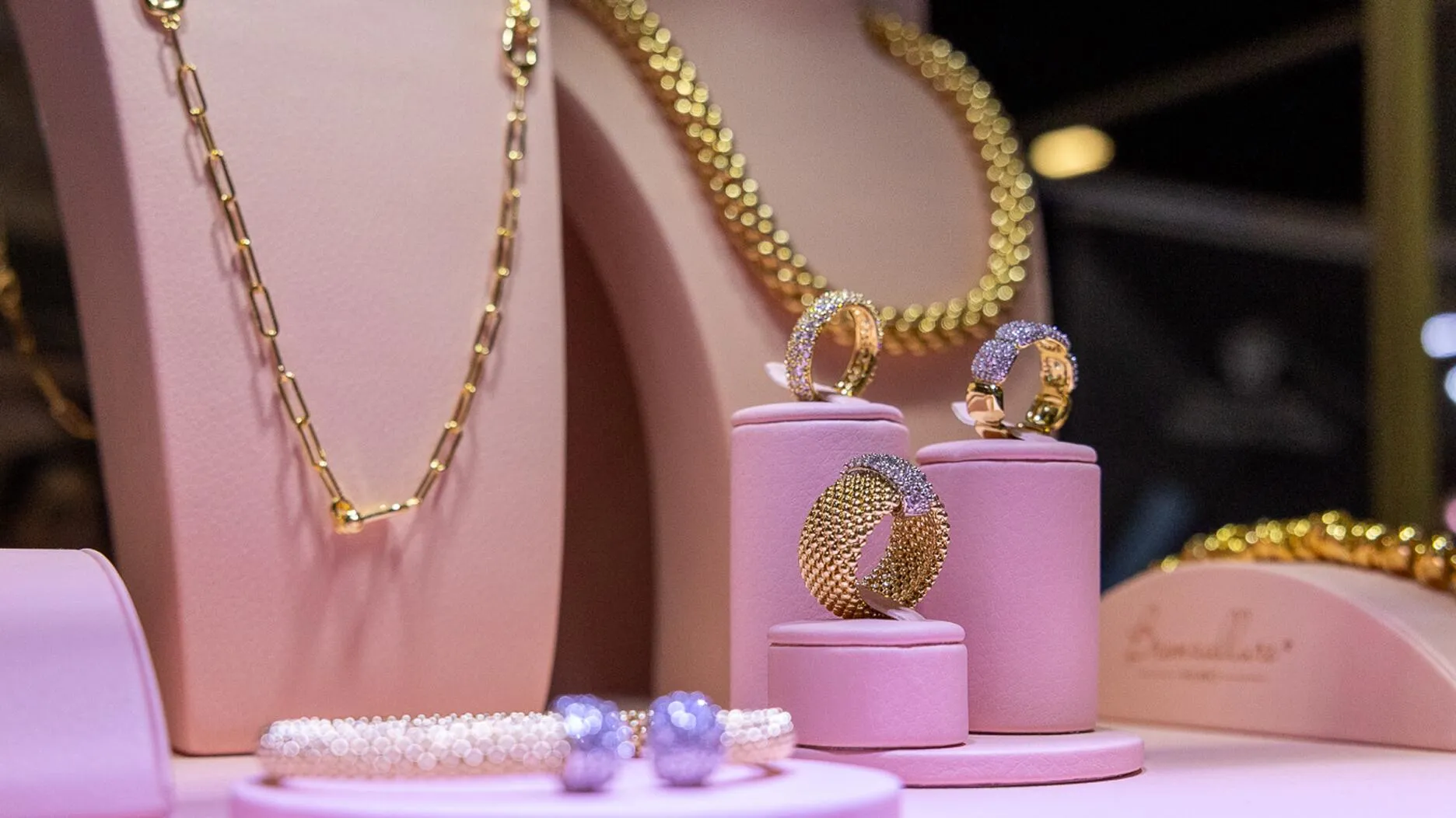 JIS Spring 2024: новые коллекции и павильоны в Май...