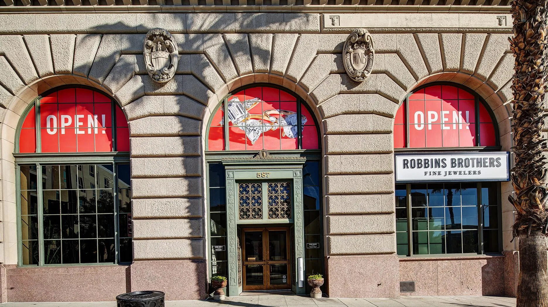 Robbins Brothers: Роскошный ювелирный салон в Пасадене