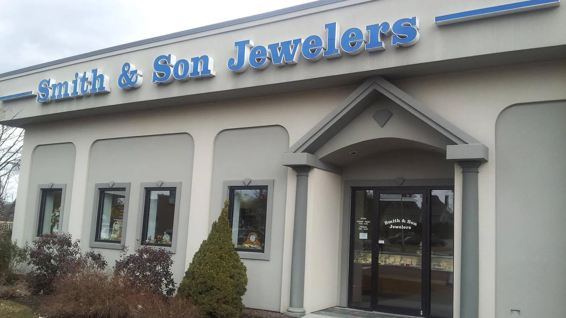 Smith & Son Jewelers закрывается после 107 лет работы