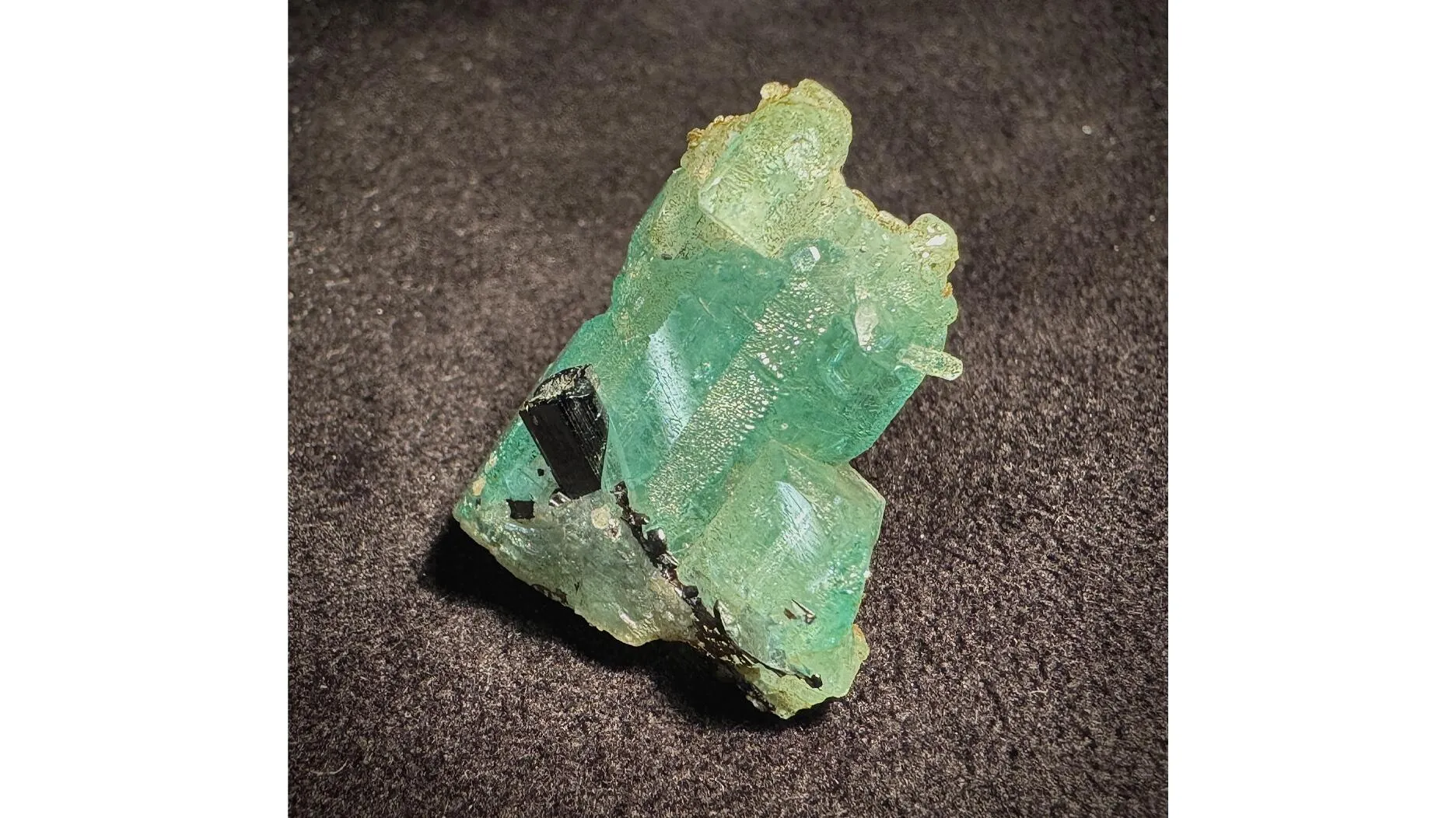 Wiley и AMNH создают спектральную базу минералов д...