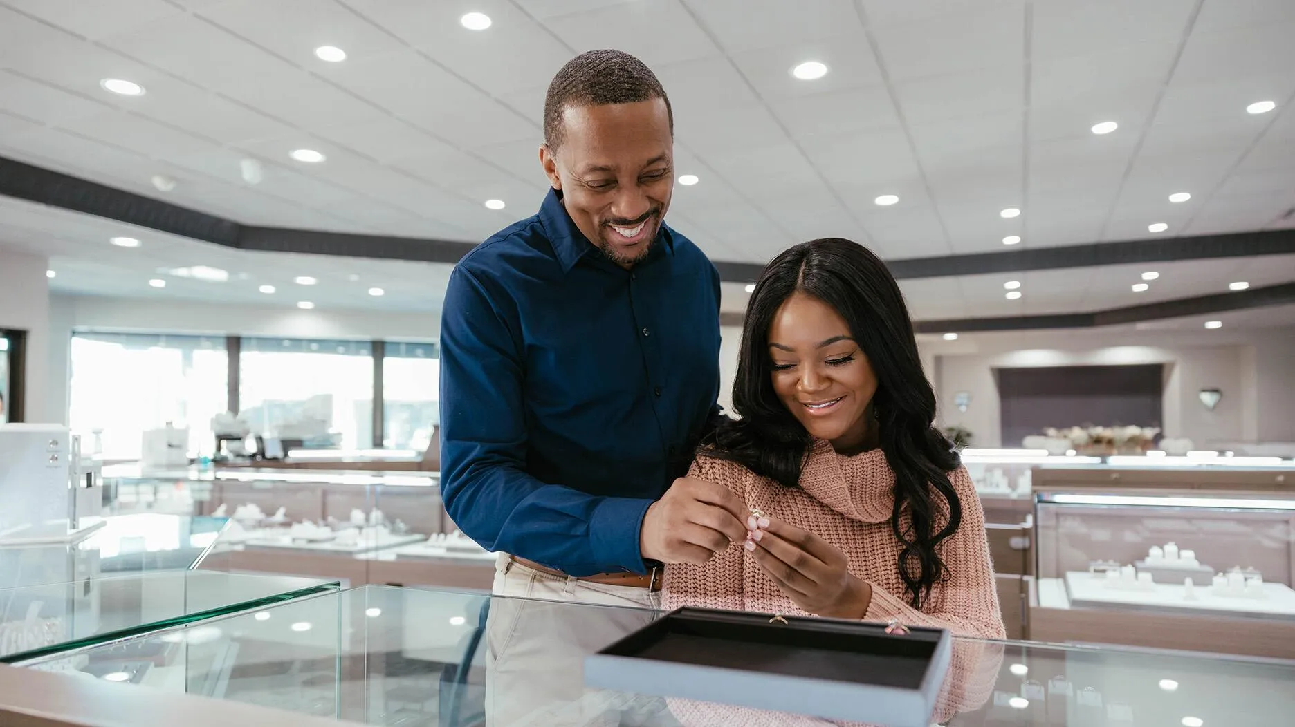 Защита и рост бизнеса ювелира: решения Jewelers Mu...