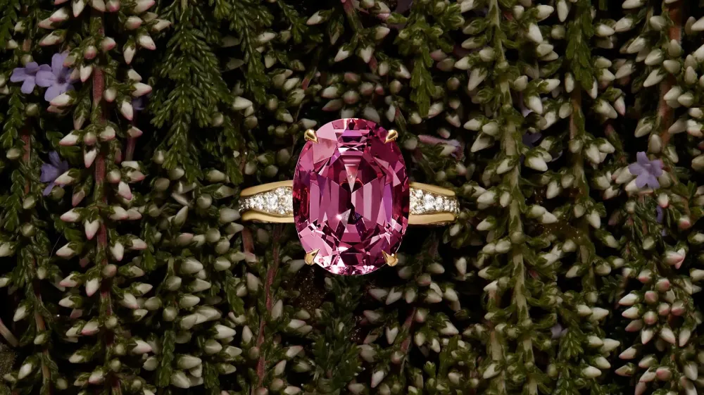 Коллекция Kitulo Garnet от Pragnell: Розовый гранат из Танзании