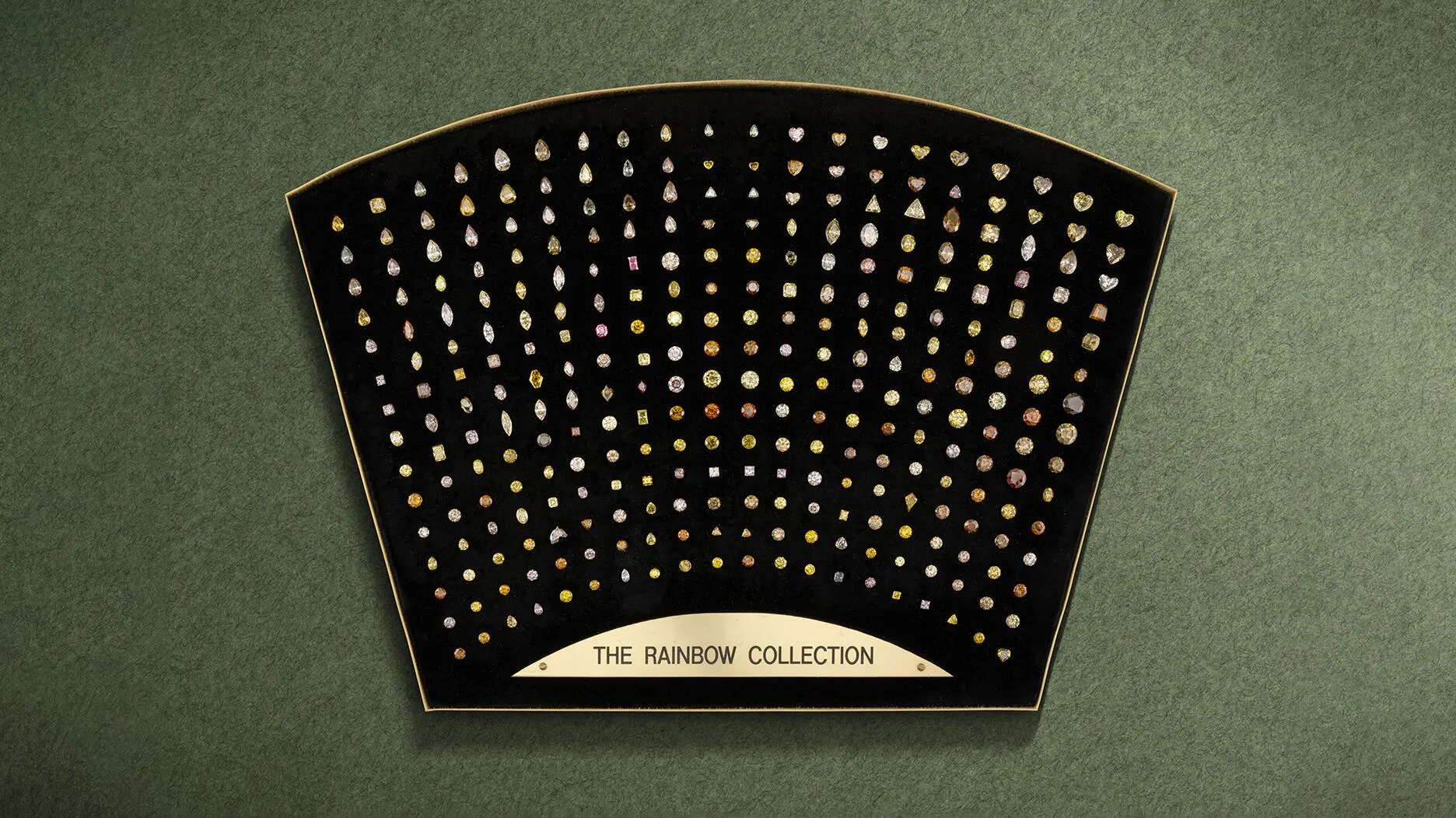 Радужная Коллекция Бриллиантов на Christie's