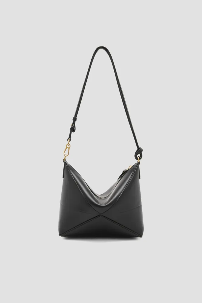 Loewe Puzzle Fold: Черная кожаная сумка | Купить онлайн