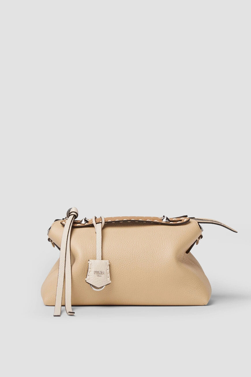 Fendi By The Way Selleria: Светло-бежевая сумка