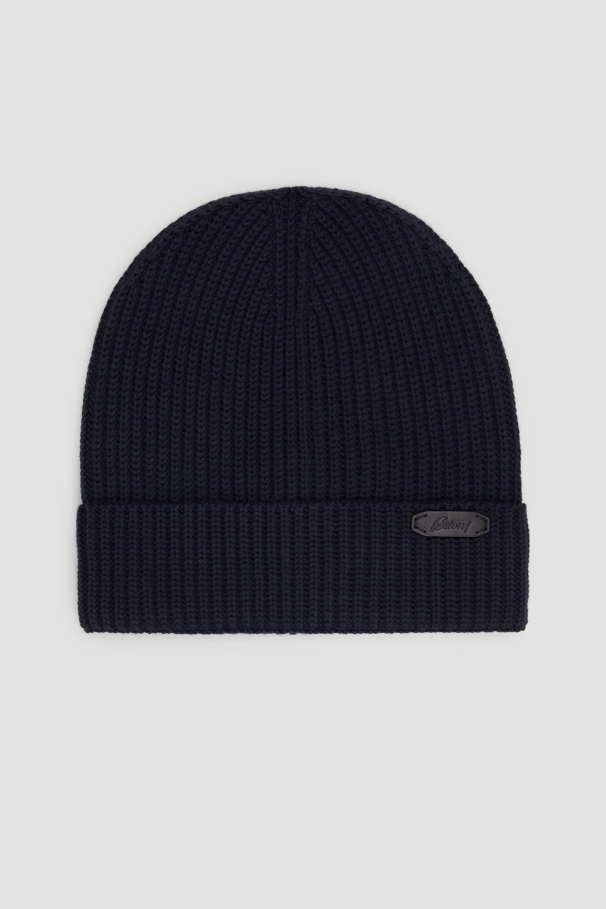 Шапка Brioni: Шерстяная бини для тепла и стиля