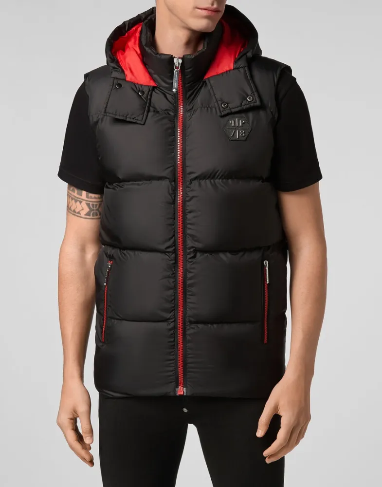 Жилет Philipp Plein: Дерзкий стиль для тебя