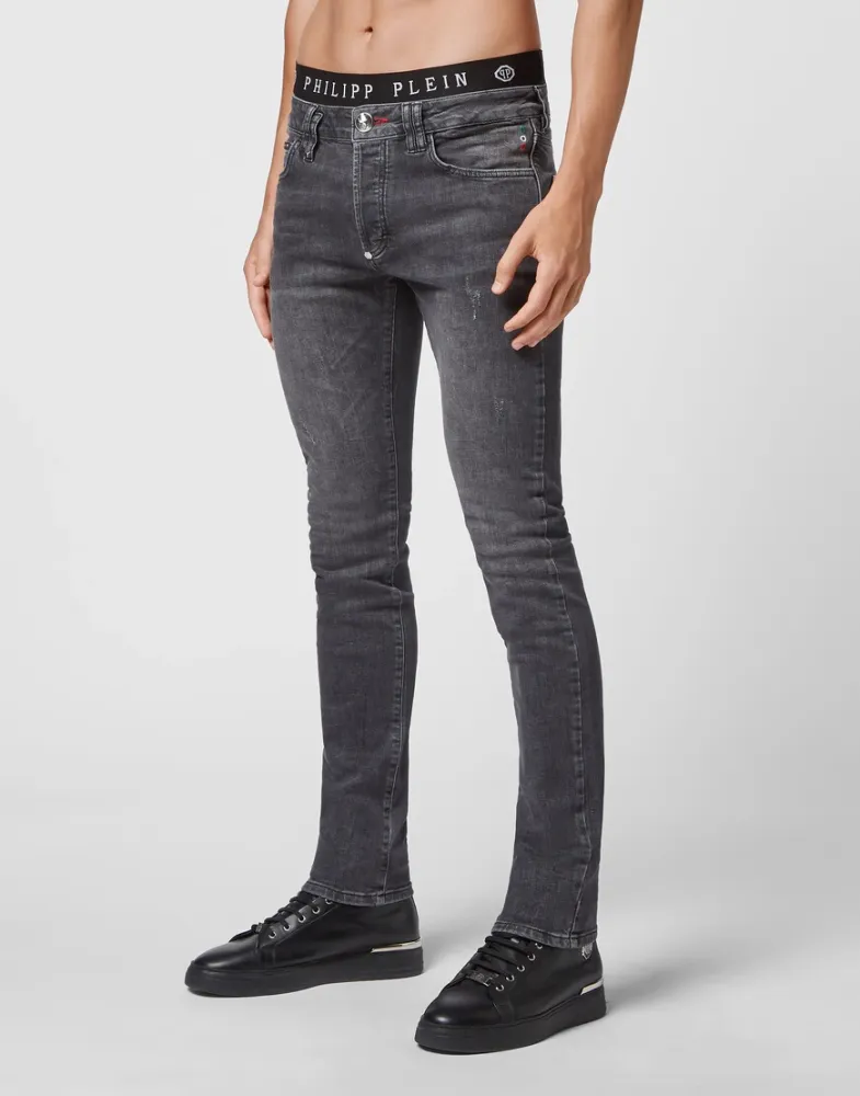 Прямые джинсы Philipp Plein: Стиль и Харизма