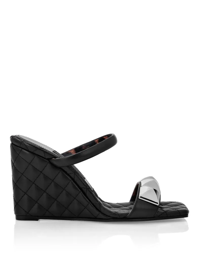 Сандалии Philipp Plein: соблазн и комфорт